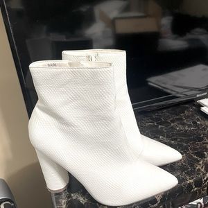 Fashion Nova size 9 booties